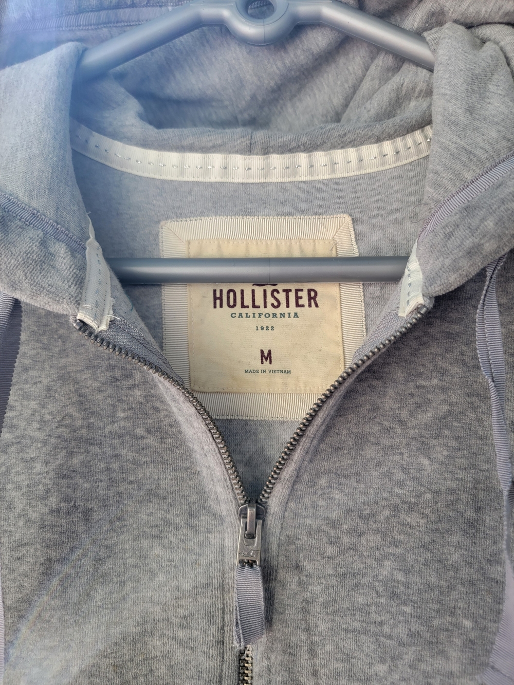 Hollister Heather Gray Full-Zip Hooded Sweatshirt - Picture 2 of 5